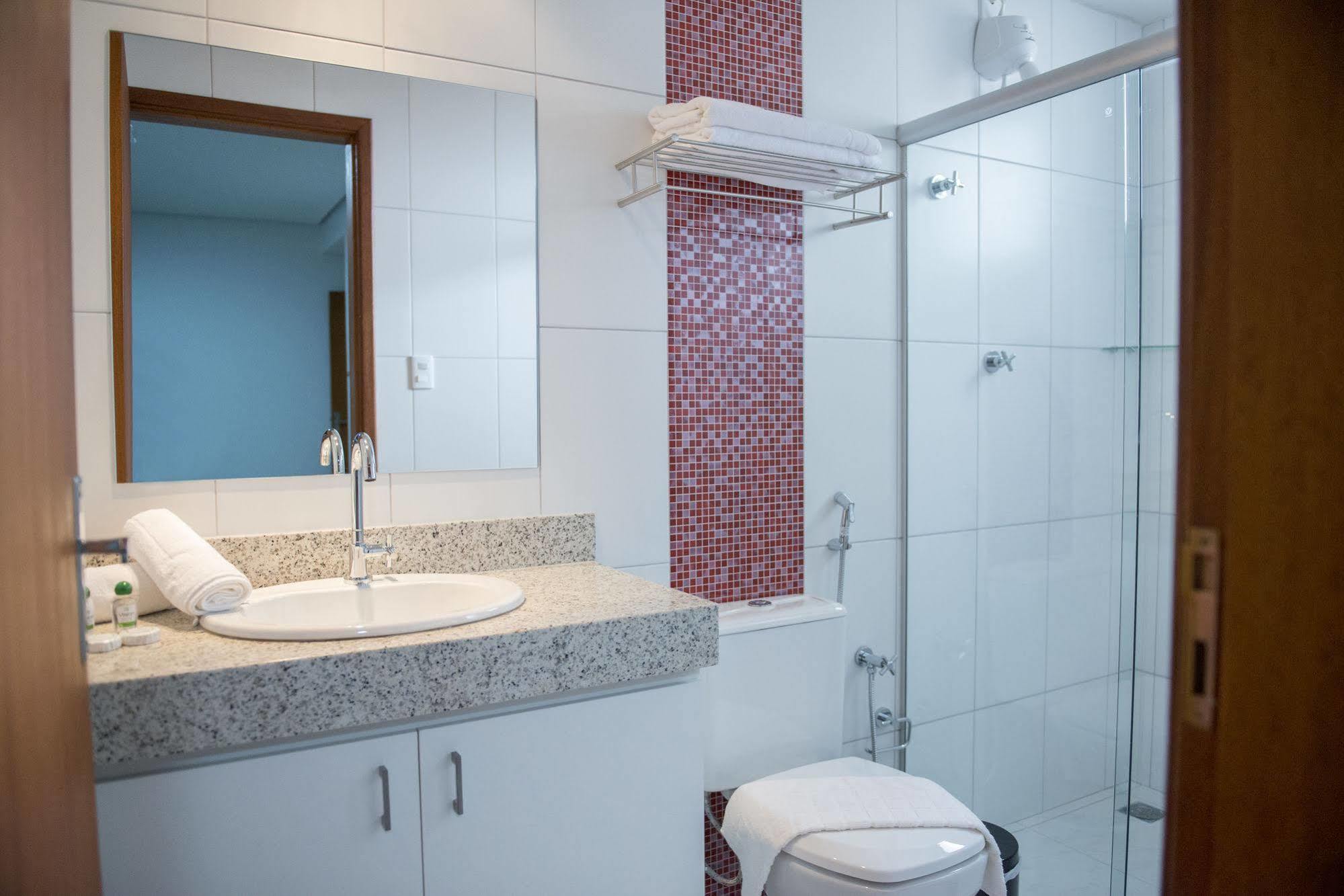 Manhattan Apart Hotel Caratinga Extérieur photo