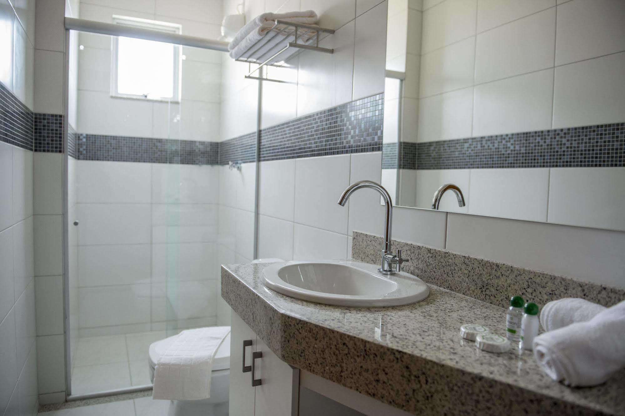 Manhattan Apart Hotel Caratinga Extérieur photo
