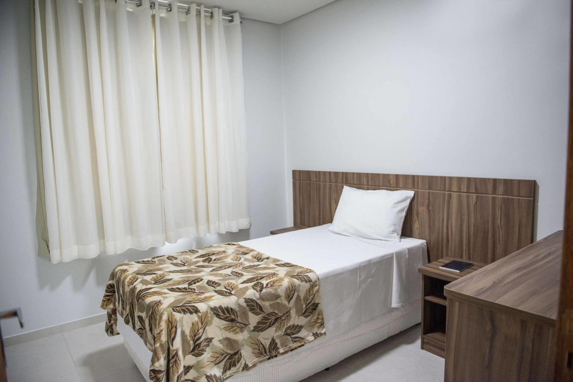 Manhattan Apart Hotel Caratinga Extérieur photo