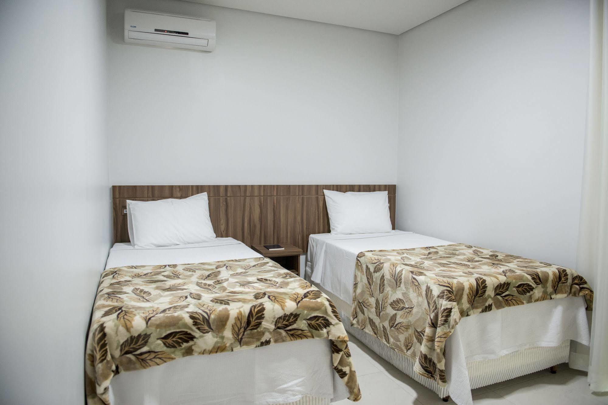 Manhattan Apart Hotel Caratinga Extérieur photo